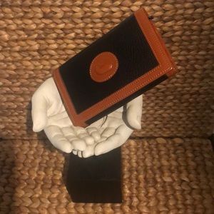 Dooney & Bourke wallet
